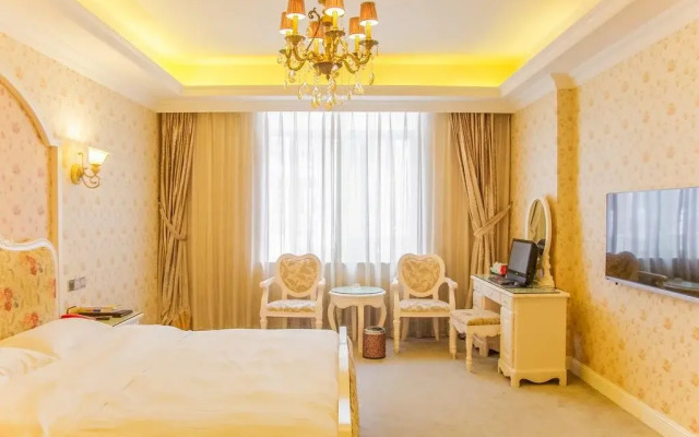 Yibinbandao Holiday Hotel