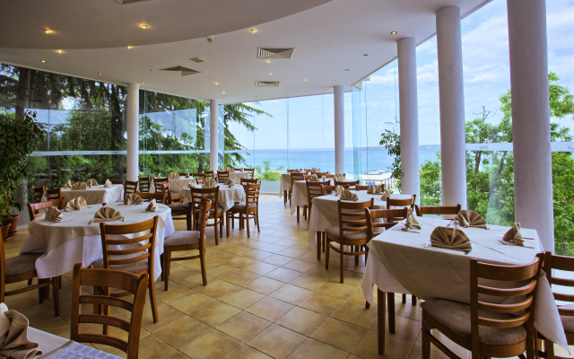 Luna Beach Hotel - Half Board & All Inclusive