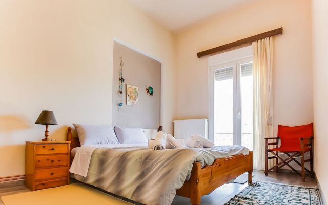 Homely Holiday Home in Sernikaki with Balcony