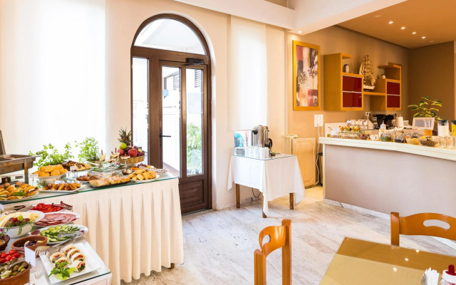 Eltina Hotel