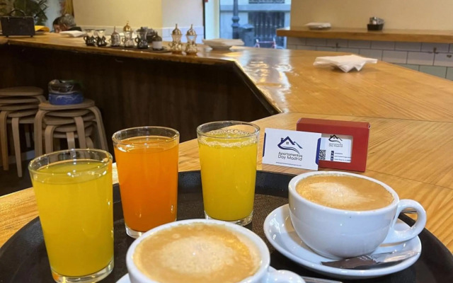 Apartamentos Day Madrid MADERA Centro Gran Via Sol Malasaña