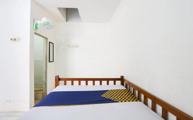 SPOT ON 2422 Hotel Moga Sari