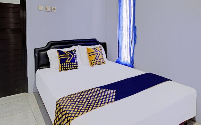 OYO Life 92353 Purnama Syariah Guest House