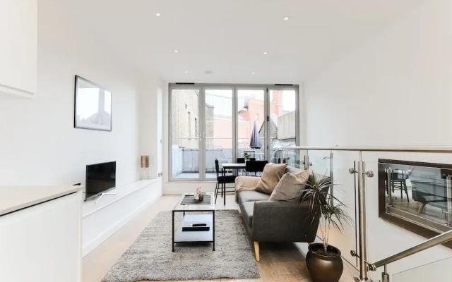 Trafalgar Square by Excel Apartments