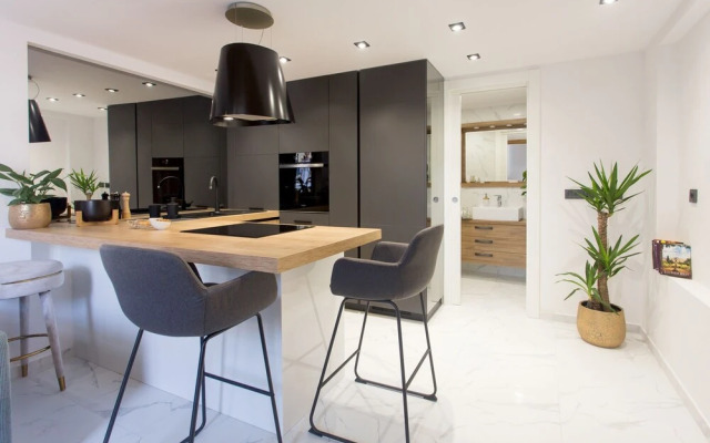 Beautiful, Modern Apartment Near the Sea, Croatia