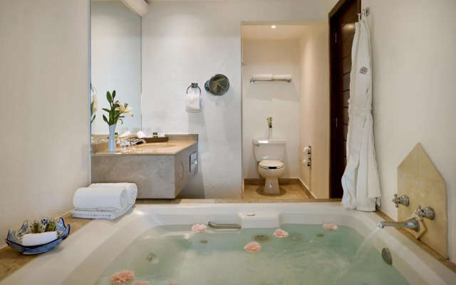 Villa Premiere Boutique Hotel & Romantic Getaway