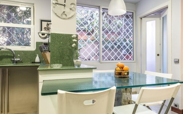 Akira Flats Sant Pau apartments