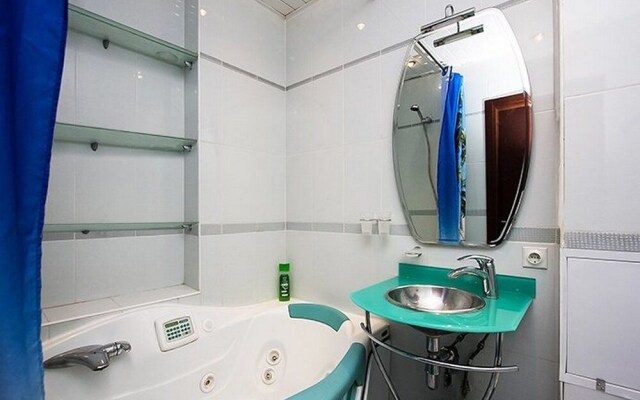 Apartlux on Ploshchad Pobedy