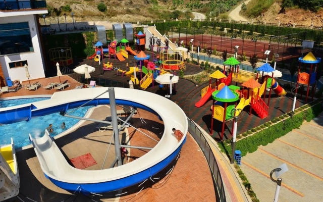 Azura Park Residence