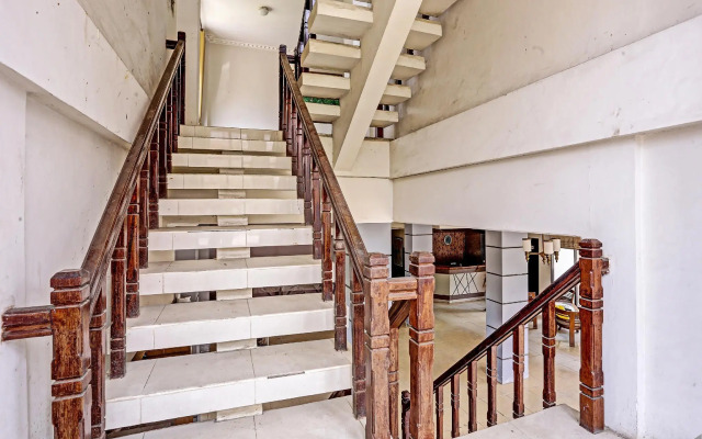 OYO 91862 Hotel Hayani