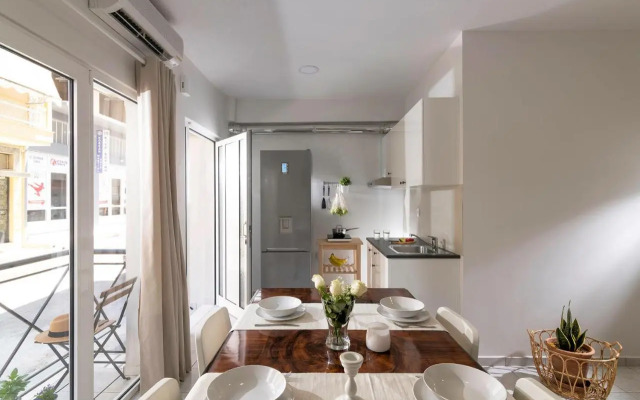 Stylish Apartment by City Center