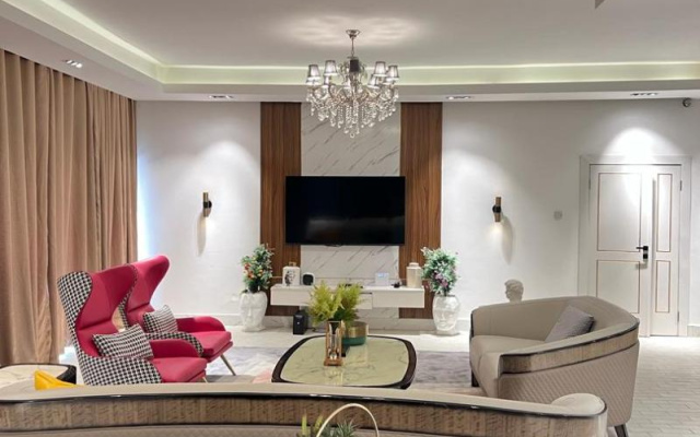Sujimoto Residences