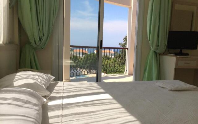 The Prince Inn Hotel & Villas