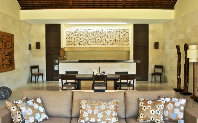 Nyaman Villas