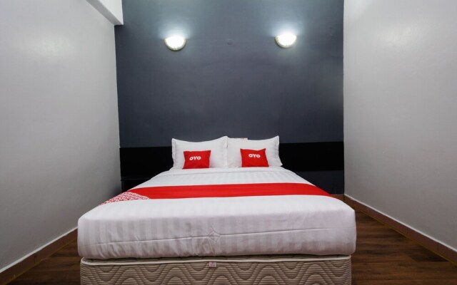 OYO 89578 Dung Fang Hotel No. 1 Sibu