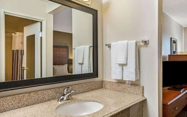 La Quinta Inn & Suites by Wyndham N Little Rock-McCain Mall