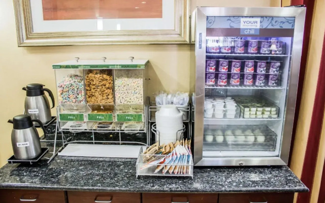 Comfort Suites Orlando Airport