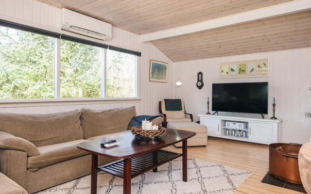 6 Person Holiday Home in Hemmet