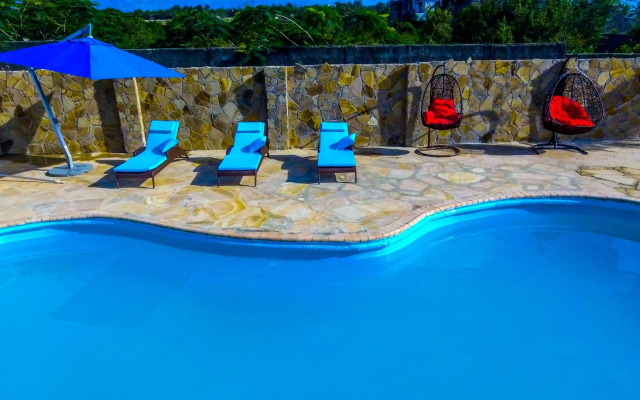 Sea Crest Hotel