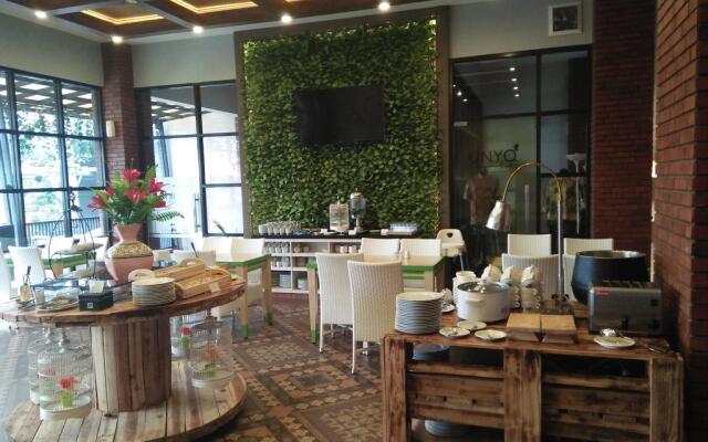 Uniq Hotel Yogyakarta