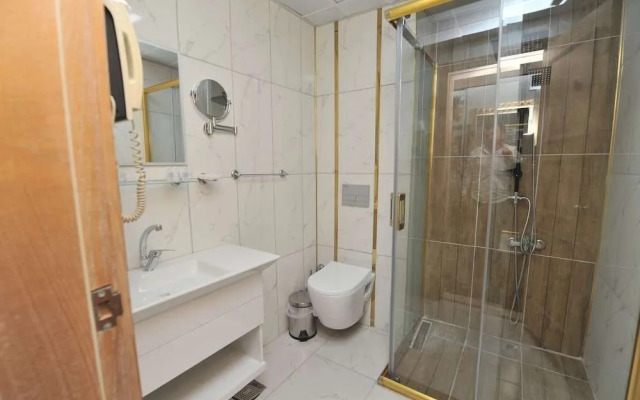 Tas Saray Bardakci Hotel