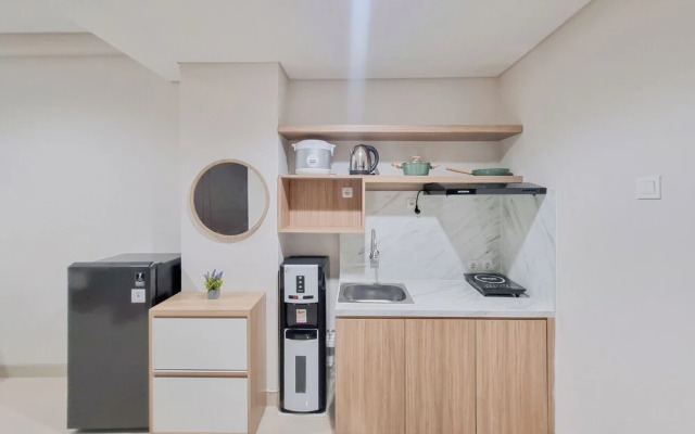 Minimalist 1Br At Patraland Amarta Apartment