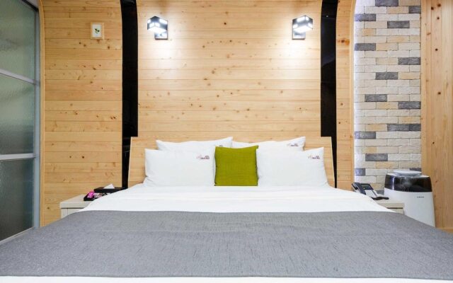 Ulsan Yeongnam Alps Dragonfly