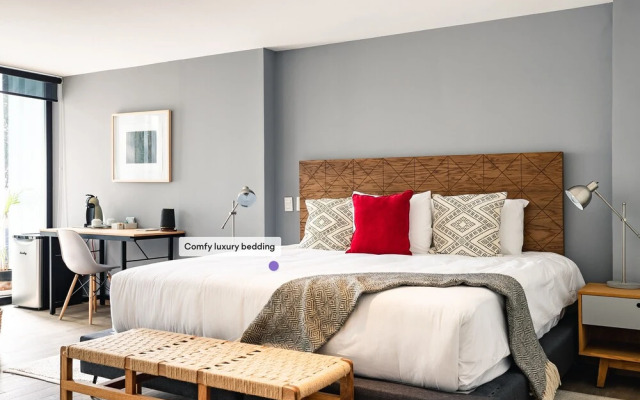 Casai Luxury Designer Apt in the Best Location