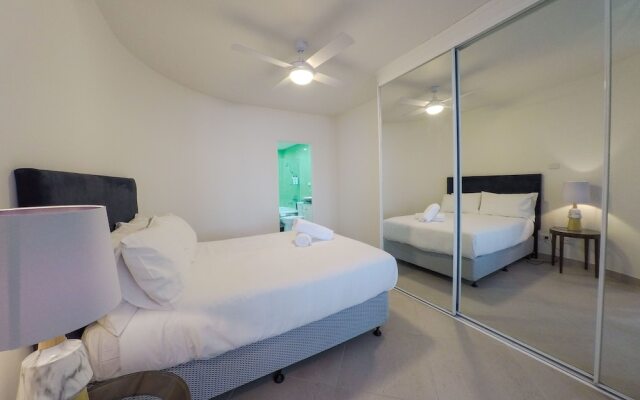 Manly Stay LUX Apartments