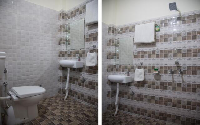 Collection O 9123 Baghban Residency