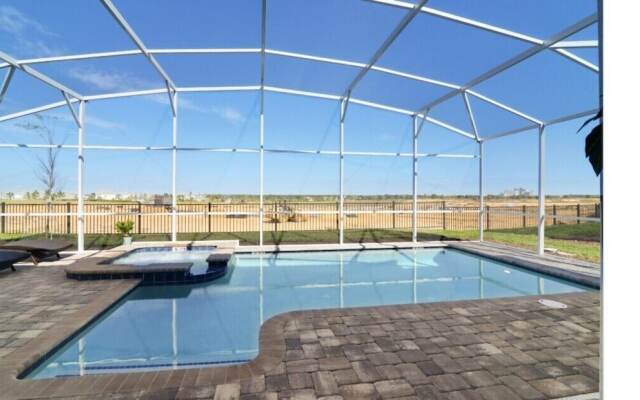 Champions Gate (230704) - 8 Br Villa