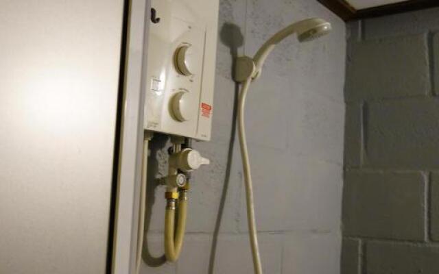 AE Semporna Guesthouse