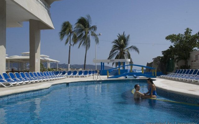 Avalon Excalibur Acapulco