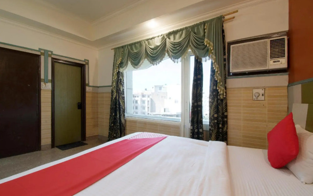 OYO 6647 Om Hari Residency