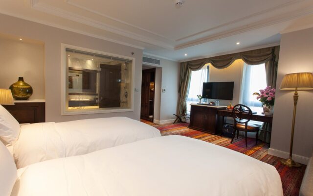 The Lapis Hotel