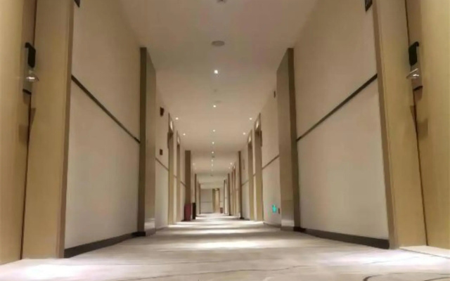 City Comfort Inn Hotel (Loudi Sports Center)