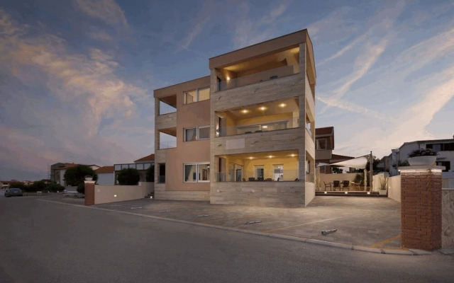Apartments Vista Royal