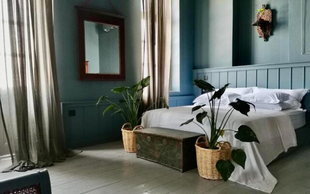 1900 Hotel