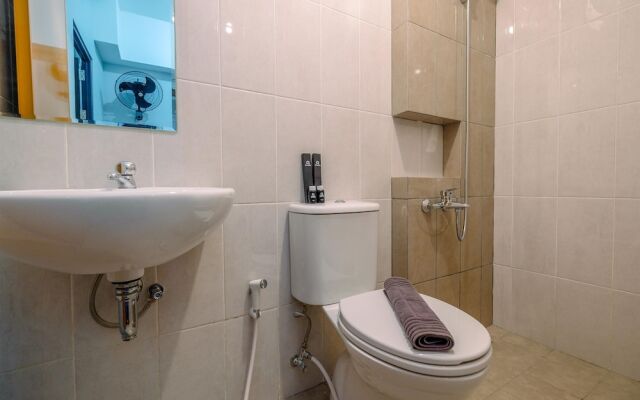 Nice And Elegant 1Br At Royal Heights Apartment