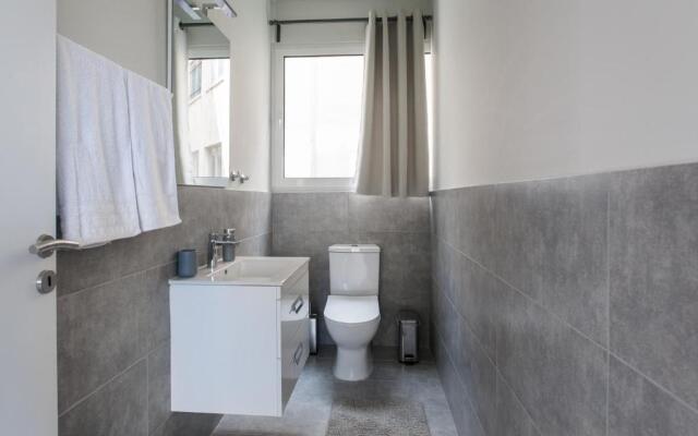 Luxurious apartment Acropolis view, Ermou street
