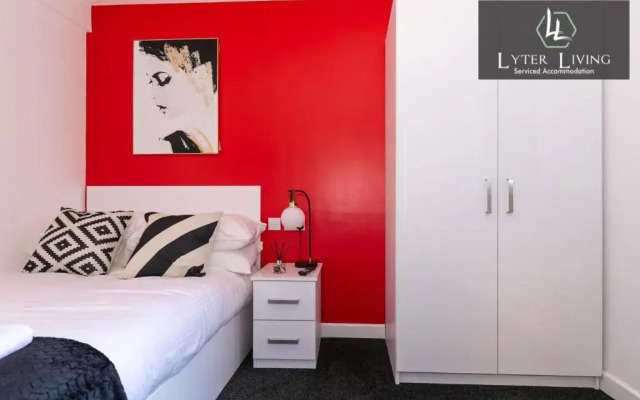 Leicester's Lyter living Serviced apartments Opposite Leicester Railway Station