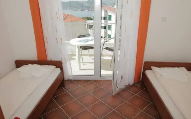 Rooms Maslina
