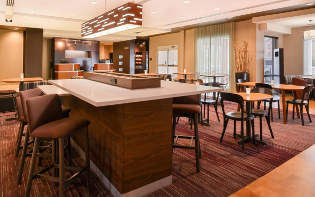Courtyard by Marriott Toledo North