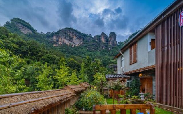 Wuyi Mountain Tea Yinshanfang (Wuyi Mountain Scenic Area Lantangqiao Branch)