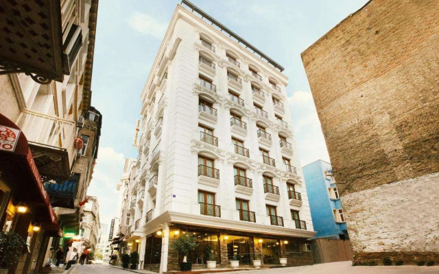 Pera Center Hotel