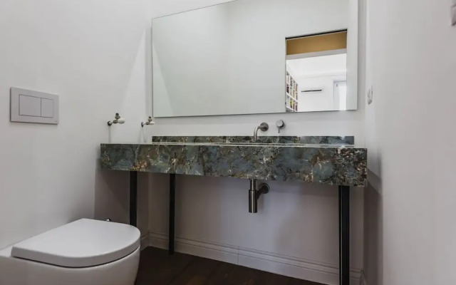 Upscale Urban Apartment by Wonderful Italy