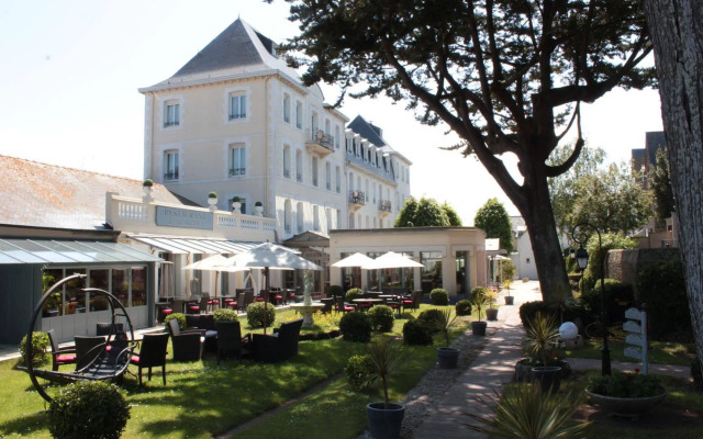 Grand Hôtel de Courtoisville
