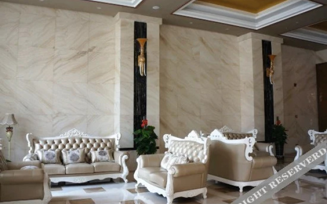 Coconut Rhyme Golden Dragon Hotel (Qionghai Yinhai Road Flagship)