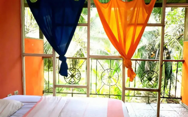 Beachfront manzanillo hotel - Hostel