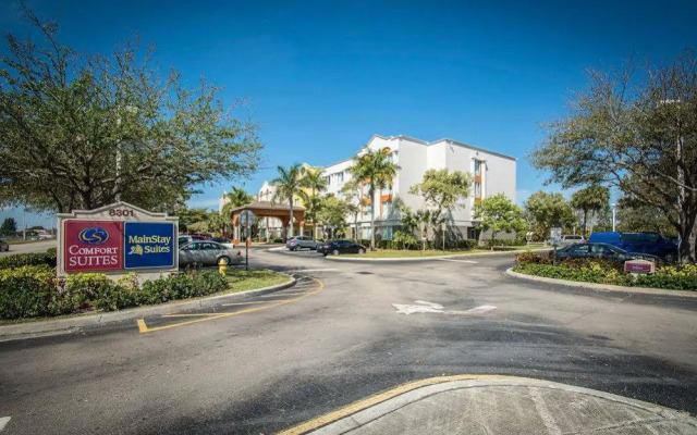MainStay Suites